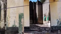 Iglesia destruida en Mozambique. Crédito: ACN.