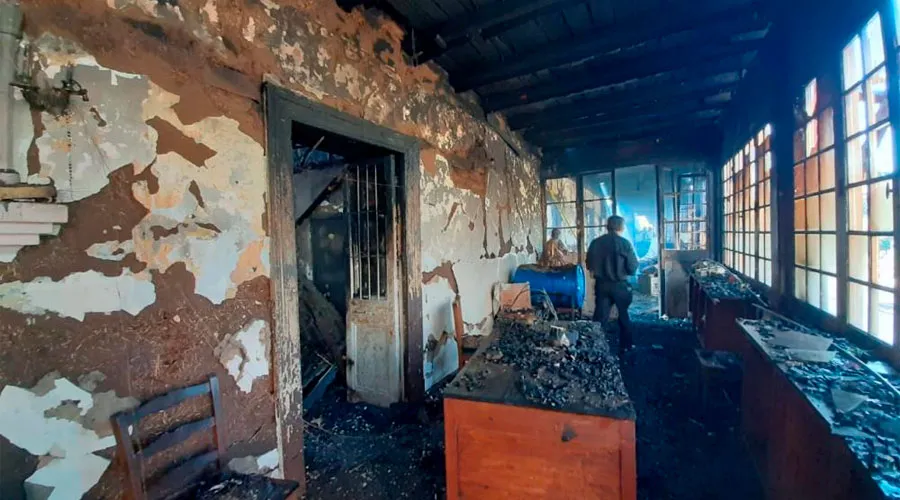 Incendio daña gravemente la antigua casa parroquial del Santuario de Santa Rosa de Pelequén (Chile) / Crédito: Diócesis de Rancagua