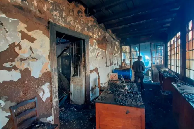 Incendio provoca severos daños a santuario dedicado a Santa Rosa