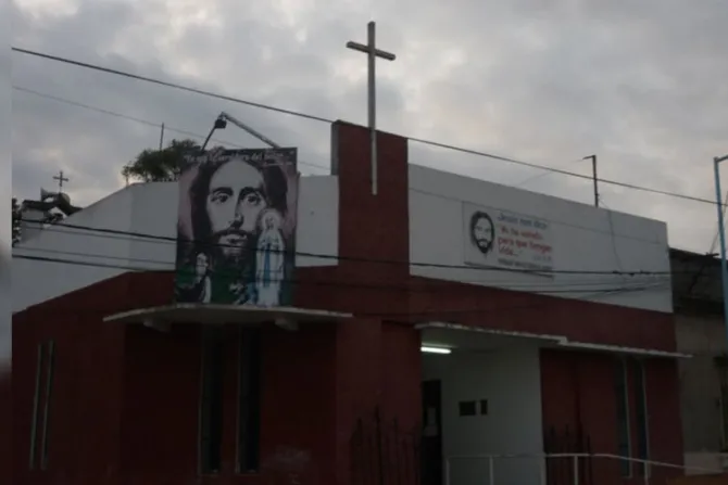 Roban sagrario y la Eucaristía en iglesia católica argentina