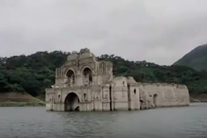 VIDEO VIRAL: Iglesia colonial en ruinas emerge de las aguas de un río mexicano 
