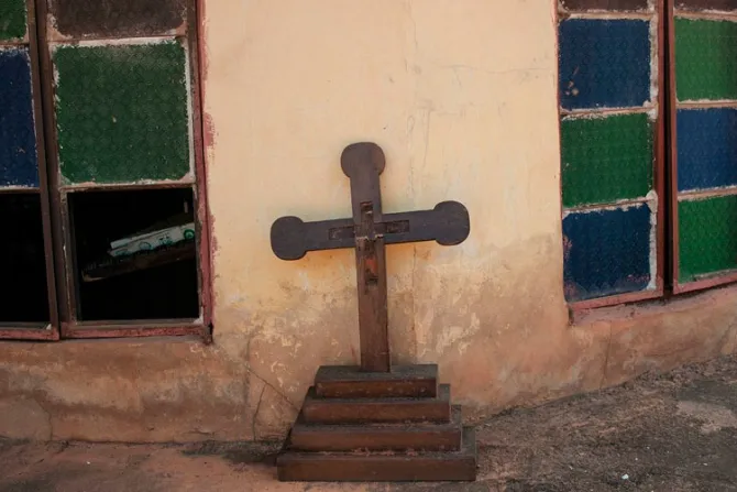 Terroristas atacan iglesia y mueren 8 personas en Nigeria