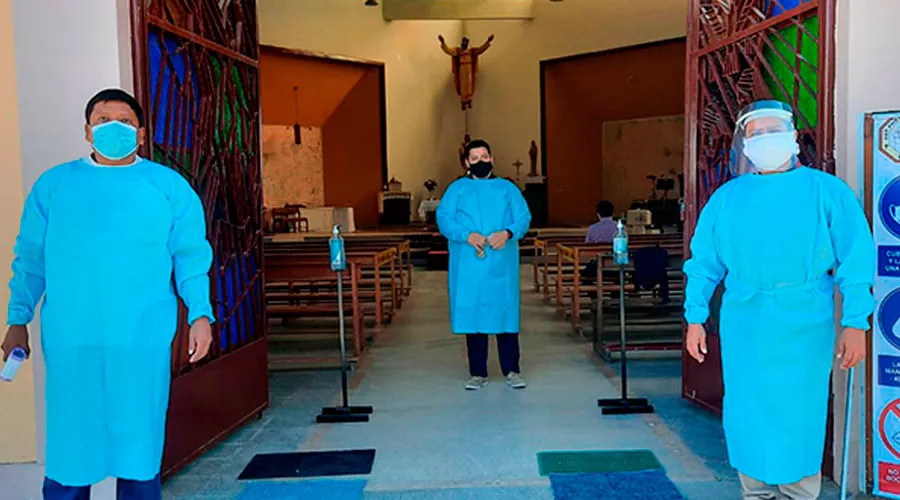 Una iglesia en Piura lista para recibir a fieles siguiendo los protocolos de seguridad establecidos. Crédito: Arzobispado de Piura