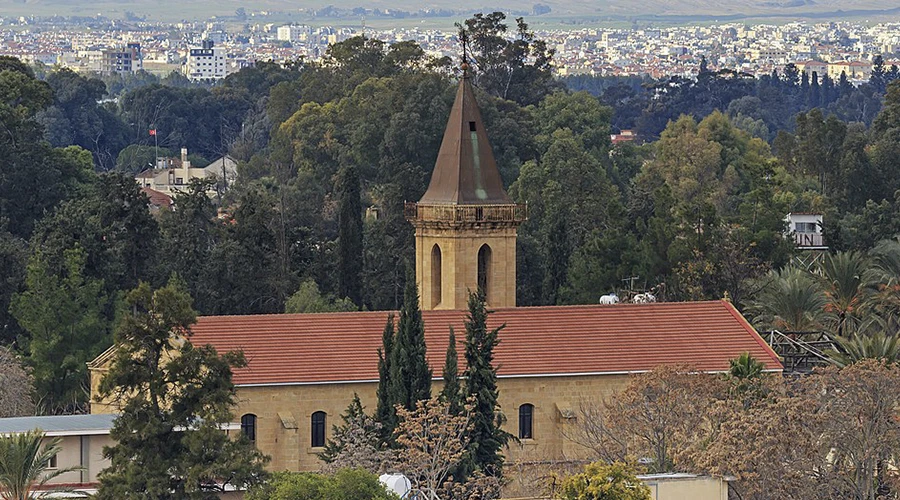 Campanario de la Iglesia de la Santa Cruz, en Nicosia (Chipre). Crédito: Wikipedia. ?w=200&h=150