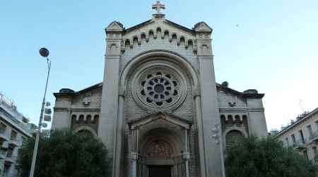 Hombre acuchilla a sacerdote y religiosa en iglesia catu00f3lica en Francia