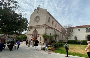 Iglesia catu00f3lica de Santa Mu00f3nica en California (Estados Unidos)  | Cru00e9dito: St. Monica Catholic Community 