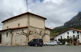Iglesia de San Esteban en Eguino (u00c1lava), Espau00f1a. Cru00e9dito: Asier Sarasua (CC BY-SA 3.0) 