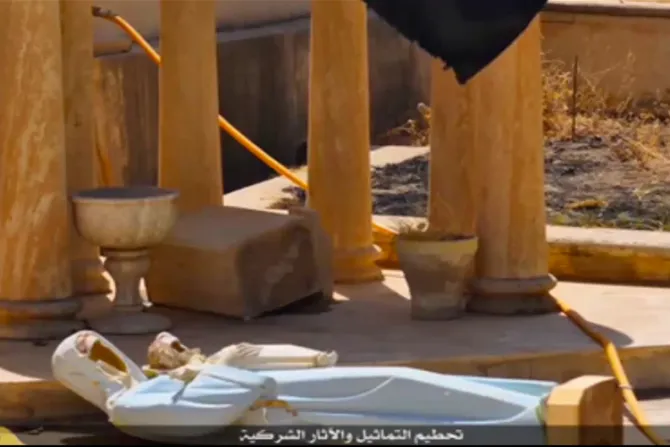 Estado Islámico “celebra” con video la destrucción de iglesias en Irak