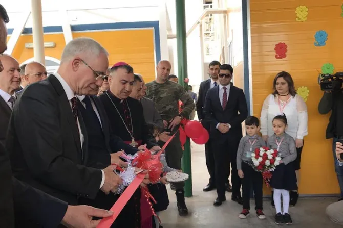 Inauguran escuela para niños refugiados en Irak financiada por Hungría