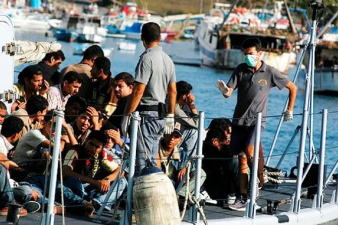 Iglesia en España oficiará funeral por inmigrantes muertos en el Mediterráneo