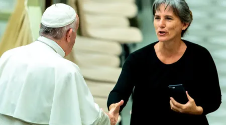 El Papa Francisco elogia a las mujeres en su Día Internacional 