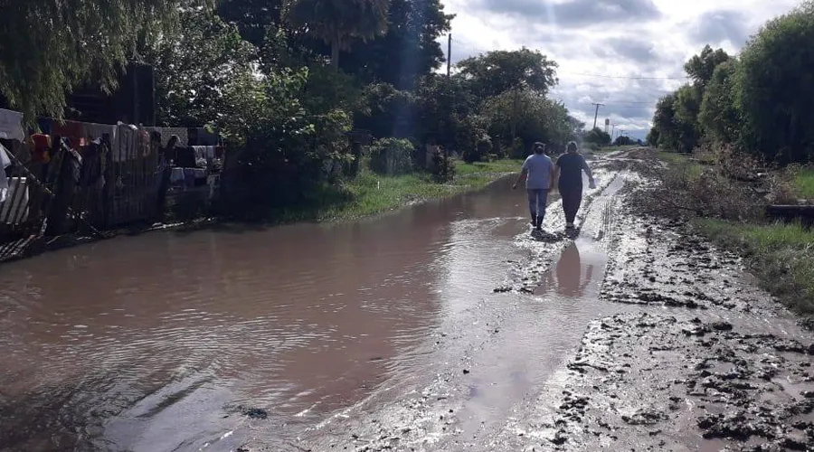 Fieles se reúnen para orar por damnificados de lluvias en Argentina