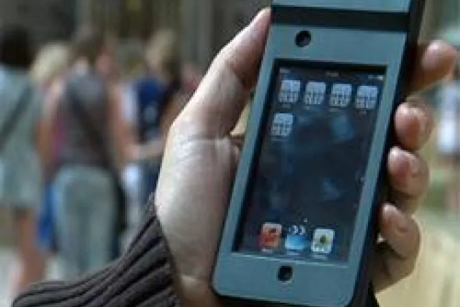 Vaticano espera que iPod "silencie" iglesias de Roma