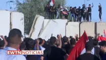 Protestas en el muro de la "zona verde" de Irak. Crédito: EWTN Noticias