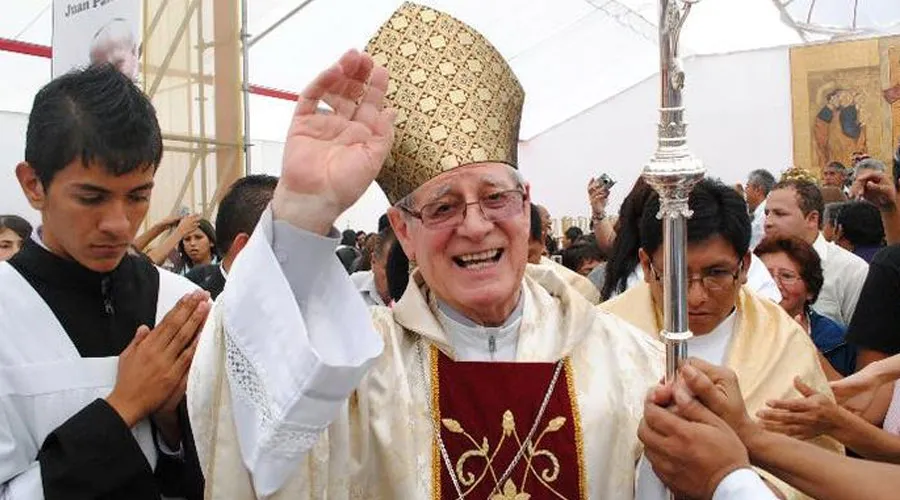 Mons. Miguel Irizar. Foto: Facebook Diócesis del Callao?w=200&h=150