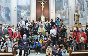 Celebraciu00f3n de la Misa en la Jornada Mundial de los pobres en la parroquia de San Francisco de Borja, de Valencia. Cru00e9dito: Archivalencia.  