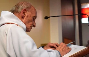 P. Jacques Hamel +. Cru00e9dito: Diu00f3cesis de Rouen 