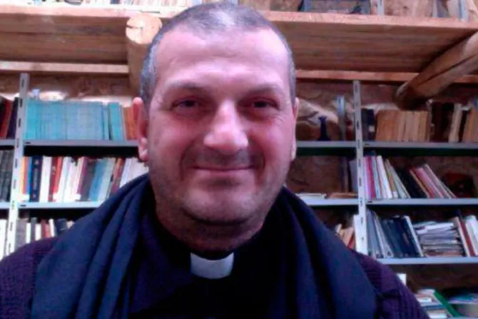 Extremistas musulmanes secuestran a sacerdote católico en Siria