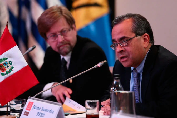 Gobierno de Perú: Curso de Religión se seguirá dictando en colegios