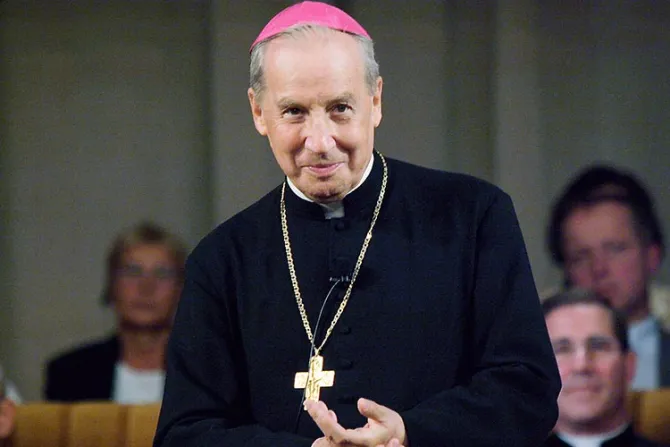 Con “alma, corazón y vida” recuerdan a fallecido Prelado del Opus Dei en nuevo libro
