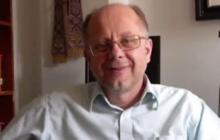 Sacerdote jesuita Jorge Costadoat. Foto: Captura de video / YouTube. 