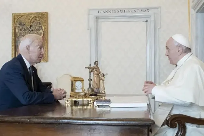 Arzobispo sobre Biden y el Papa: La gente escucha lo que quiere escuchar