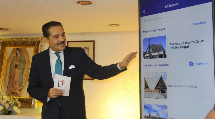 Periodista Jorge Zarza presenta aplicación "Iglesia Digital", de la Arquidiócesis de México. Crédito: Arquidiócesis de México.?w=200&h=150