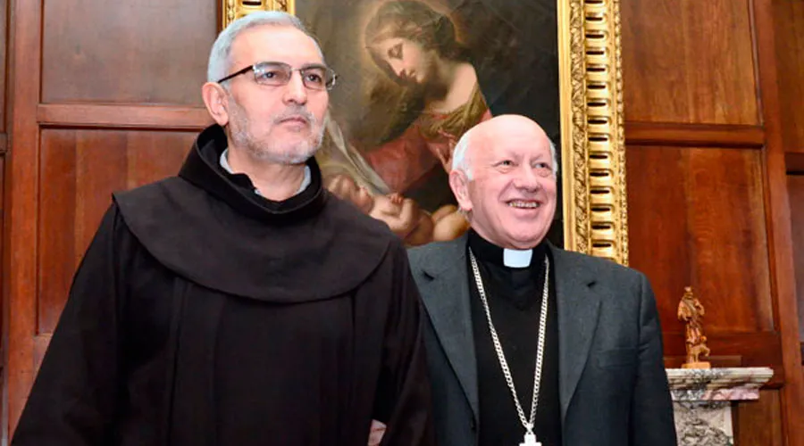 P. Jorge Concha Cayuqueo, Obispo Auxiliar electo, con Cardenal Ezzati / Foto: Arzobispado de Santiago de Chile?w=200&h=150