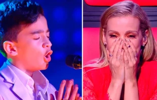 Jorge cantando el Ave Maru00eda, frente a Fanny Lu, conmovida. Foto: Captura de video / YouTube / La Voz Kids Colombia. 