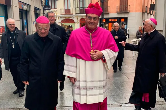 Ordenan como Obispo de Ávila al exvocero del Episcopado español [FOTOS]