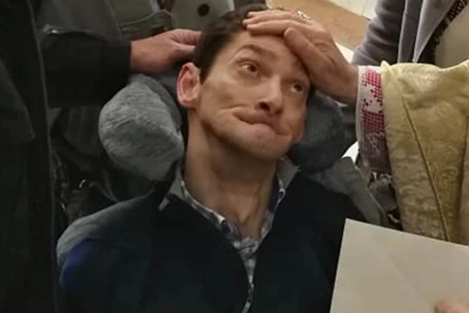 Papa Francisco llamó a enfermo de parálisis cerebral