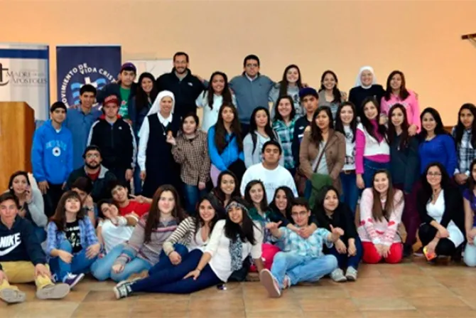 Celebran el “Día del Joven Solidario” en Chile