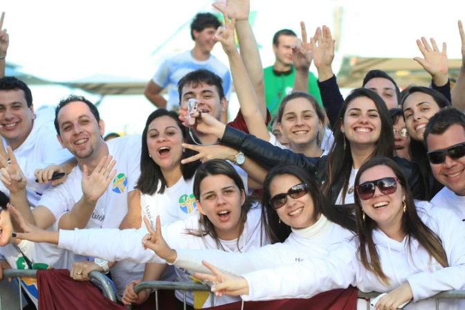 La pastoral juvenil no es para tener cargadores de sillas, asegura Cardenal mexicano