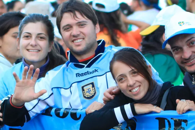 No tengan miedo y defiendan la vida, anima Arzobispo de Panamá a jóvenes argentinos