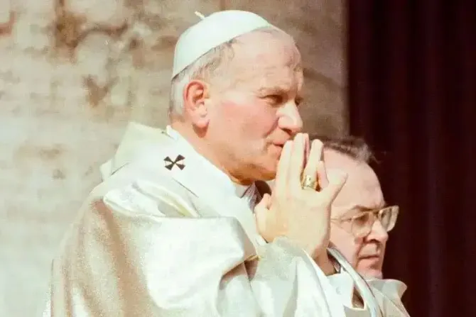 Investigación demuestra que San Juan Pablo II no encubrió abusos