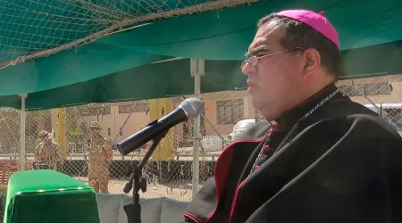 Obispo pide a Dios que libre al Perú del comunismo