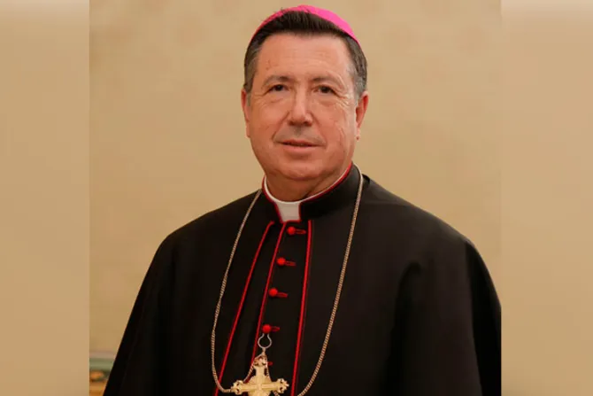 Arzobispo advierte del peligro de los fundamentalismos islámico y laicista