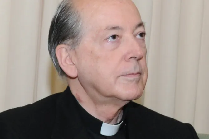 Cardenal Cipriani pide a políticos poner primero los intereses del Perú