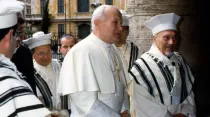 San Juan Pablo II y el ex Rabino de Roma Elio Toaff / Foto: Giancarlo Giuliani CPP