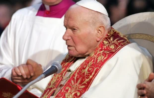 San Juan Pablo II, 8 de diciembre de 2004. Cru00e9dito: Shutterstock 