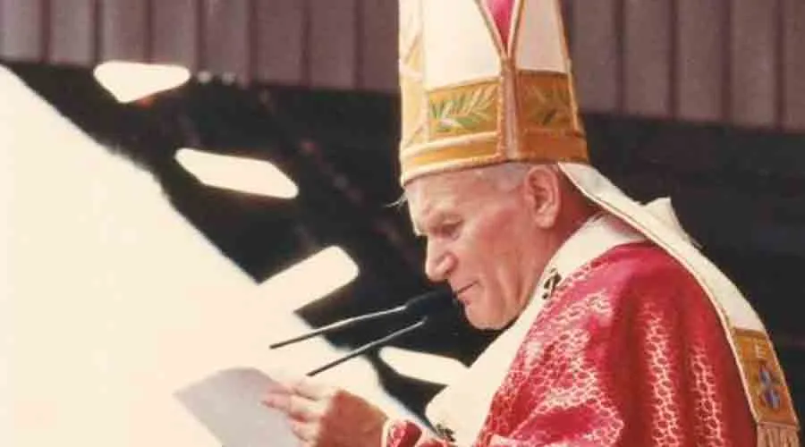 Para Juan Pablo II en su visita a Paraguay. Crédito: Conferencia Episcopal Paraguaya.?w=200&h=150