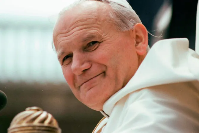 ¿Cuántas veces al día San Juan Pablo II visitaba el Santísimo?