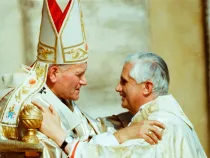 Juan Pablo II y Cardenal Ratzinger (Benedicto XVI)