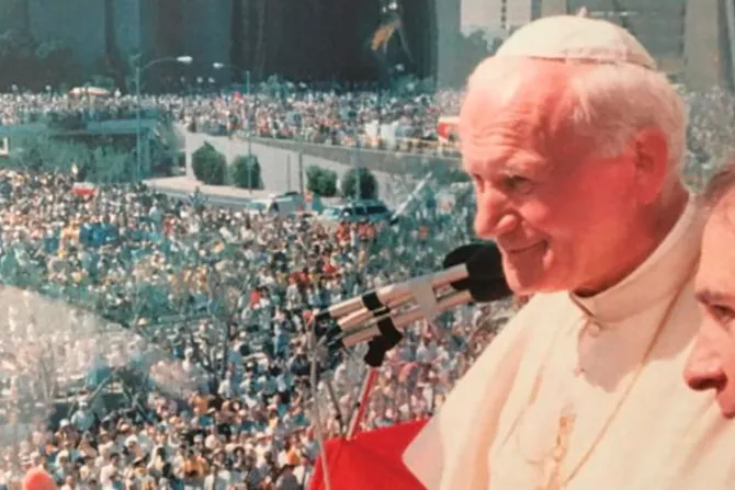 1700 profesores responden a la “ola de acusaciones” contra San Juan Pablo II