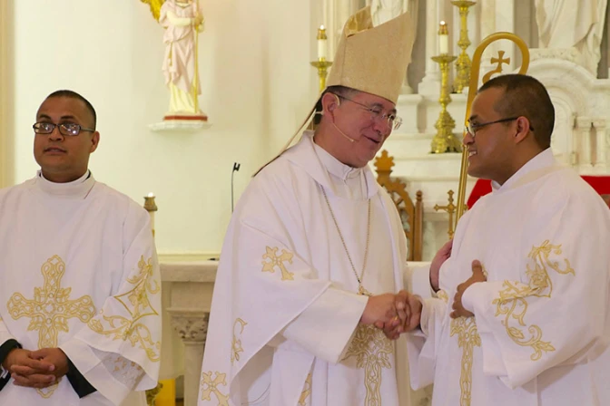 Gemelos son ordenados sacerdotes en Estados Unidos [FOTOS]