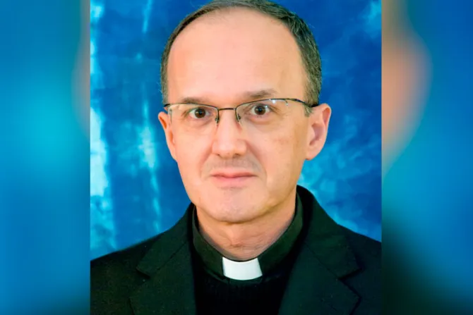 Es urgente construir una nueva cultura de la vida, dice Obispo español