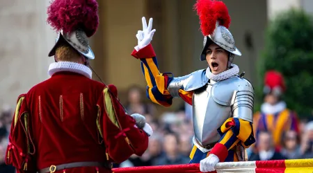 Así será la juramentación de 34 nuevos Guardias Suizos en el Vaticano