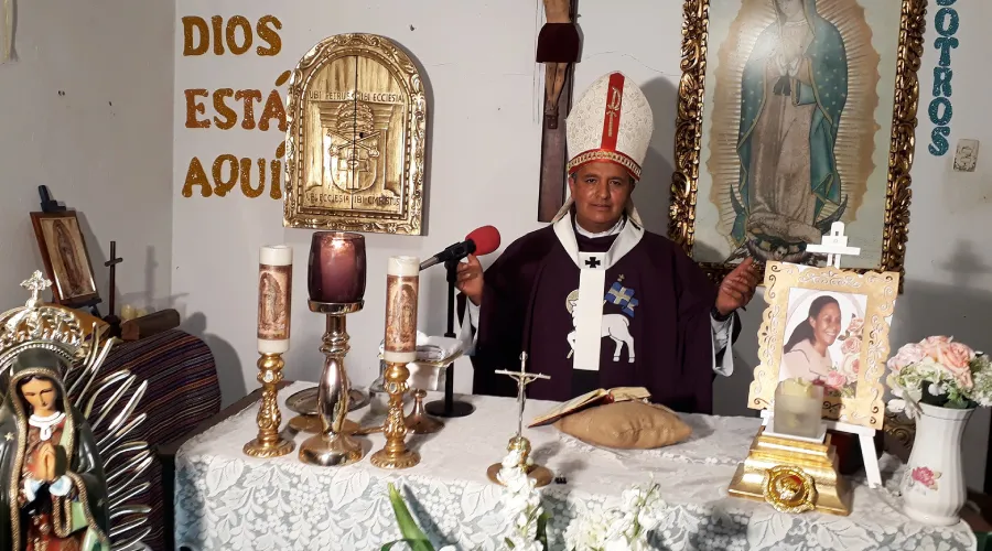 Policía de Ecuador captura a falso sacerdote acusado de abusar de varias menores