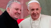 Kiko Argüello y el Papa Francisco en el 50° aniversario del Camino en Roma, en mayo de 2018 - Foto: Daniel Ibáñez (ACI Prensa)