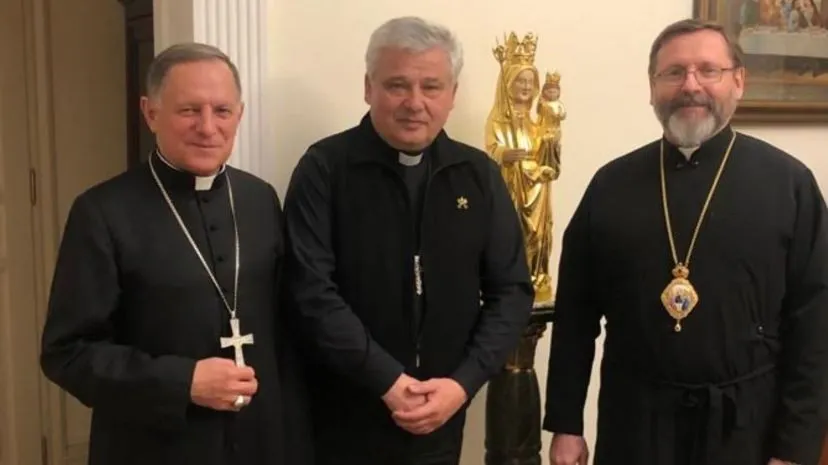 Cardenal Krajewski llega a Ucrania en representación del Papa Francisco
